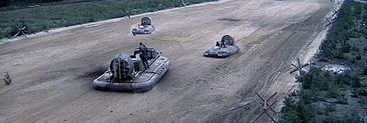 Hovercraft chase, Die Another Day