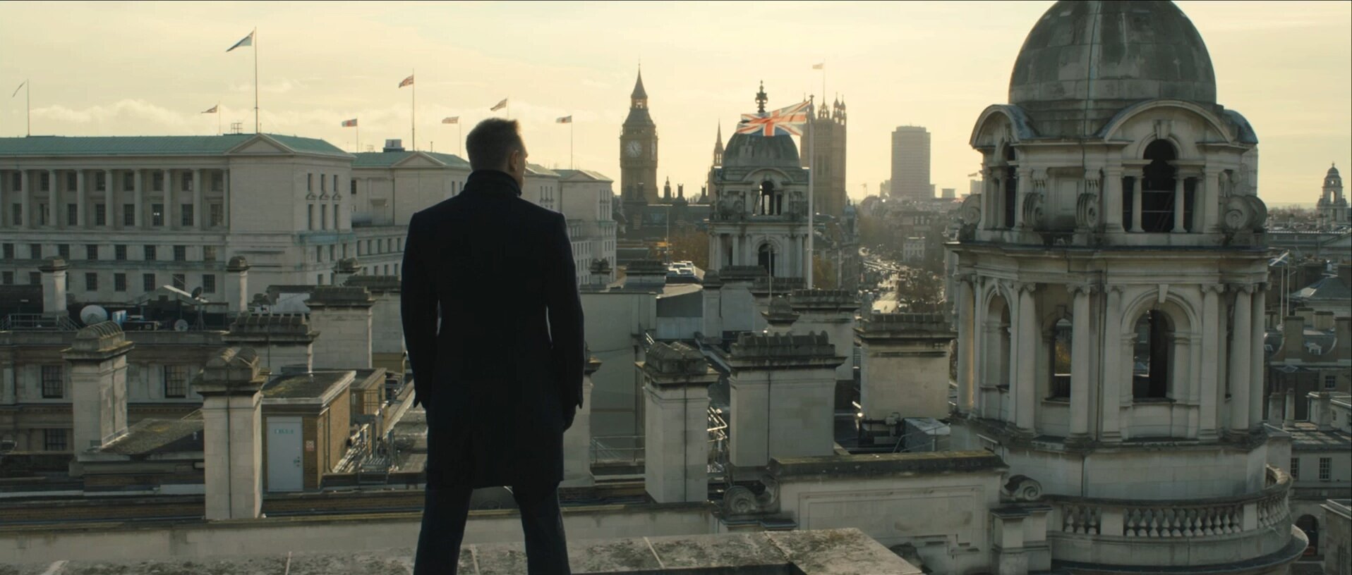 Skyfall teaser trailer - London
