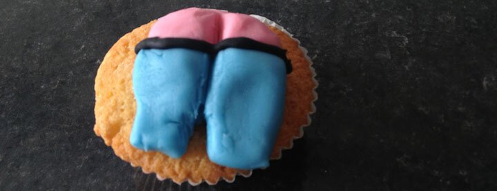 Daniel Craig swimming trunks - cake