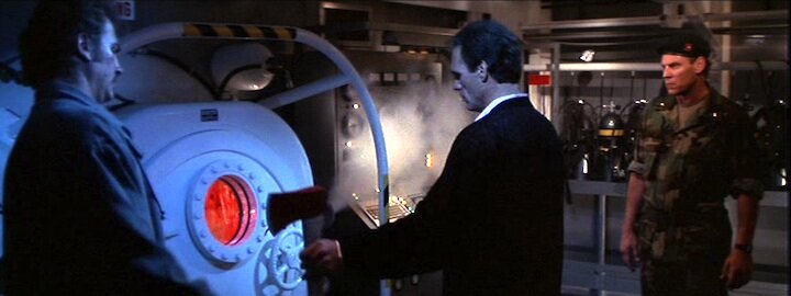 Licence to Kill - pressure chamber